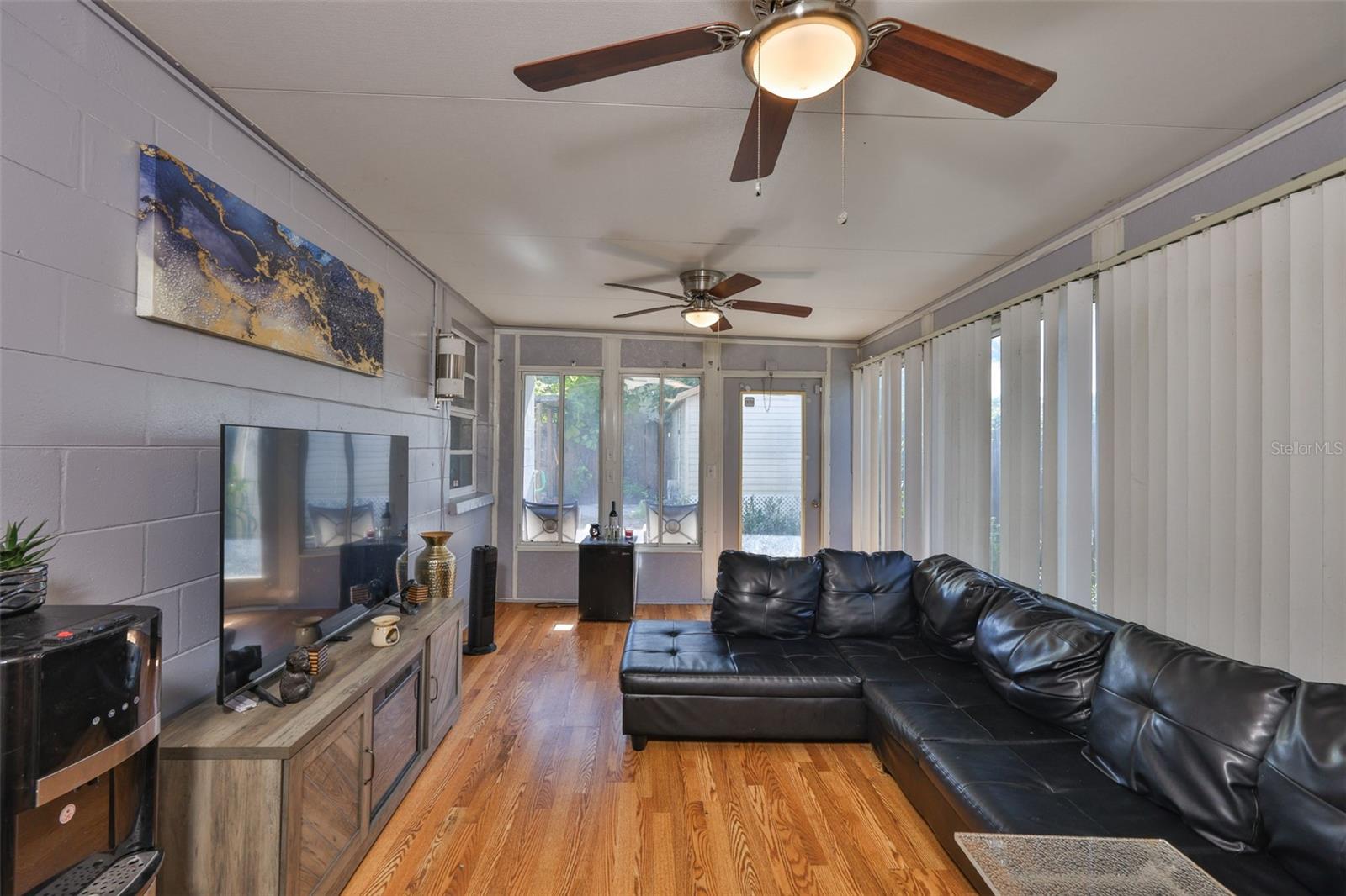 10009 N 22ND ST, TAMPA, FL, 33612