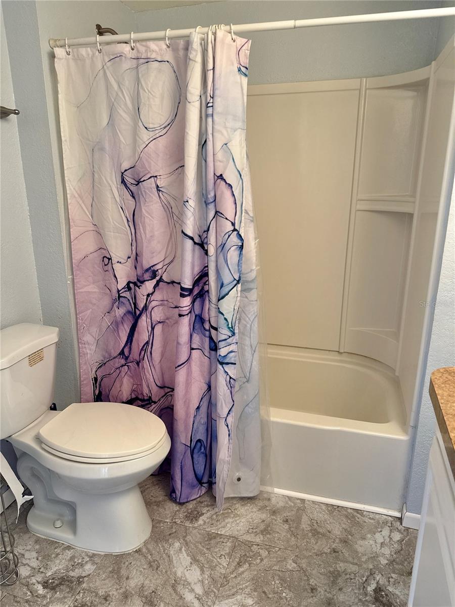 TB8418434 Property Photo