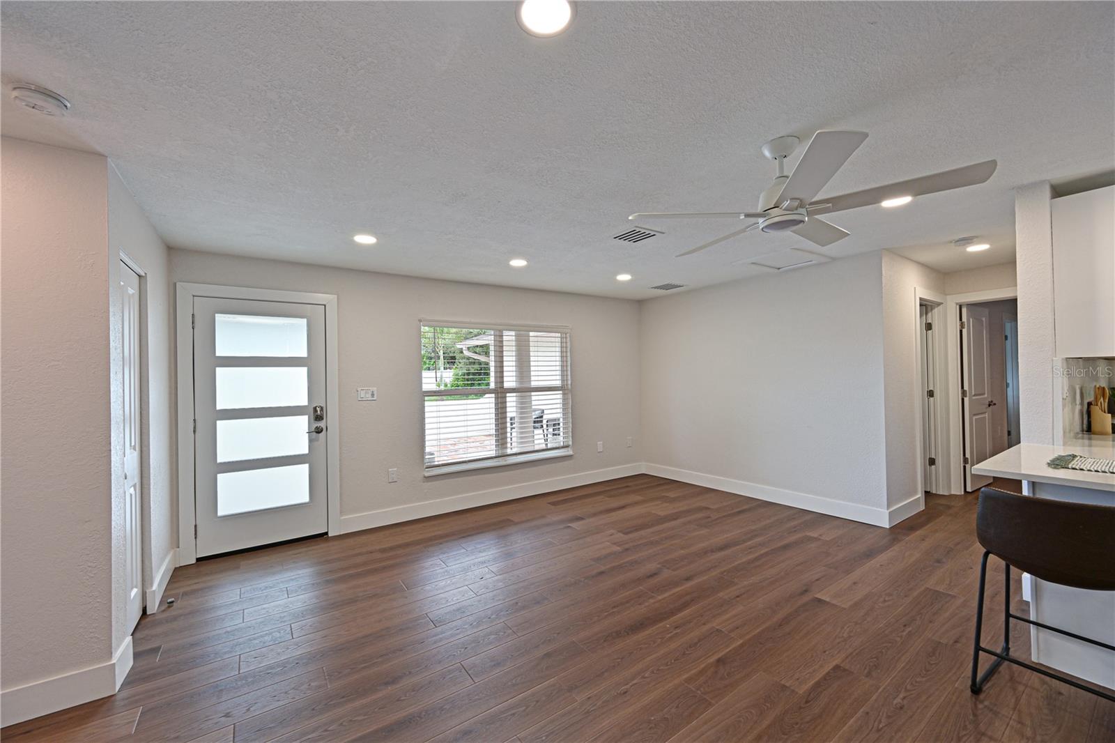 412 BAILEY RD, SARASOTA, FL, 34237