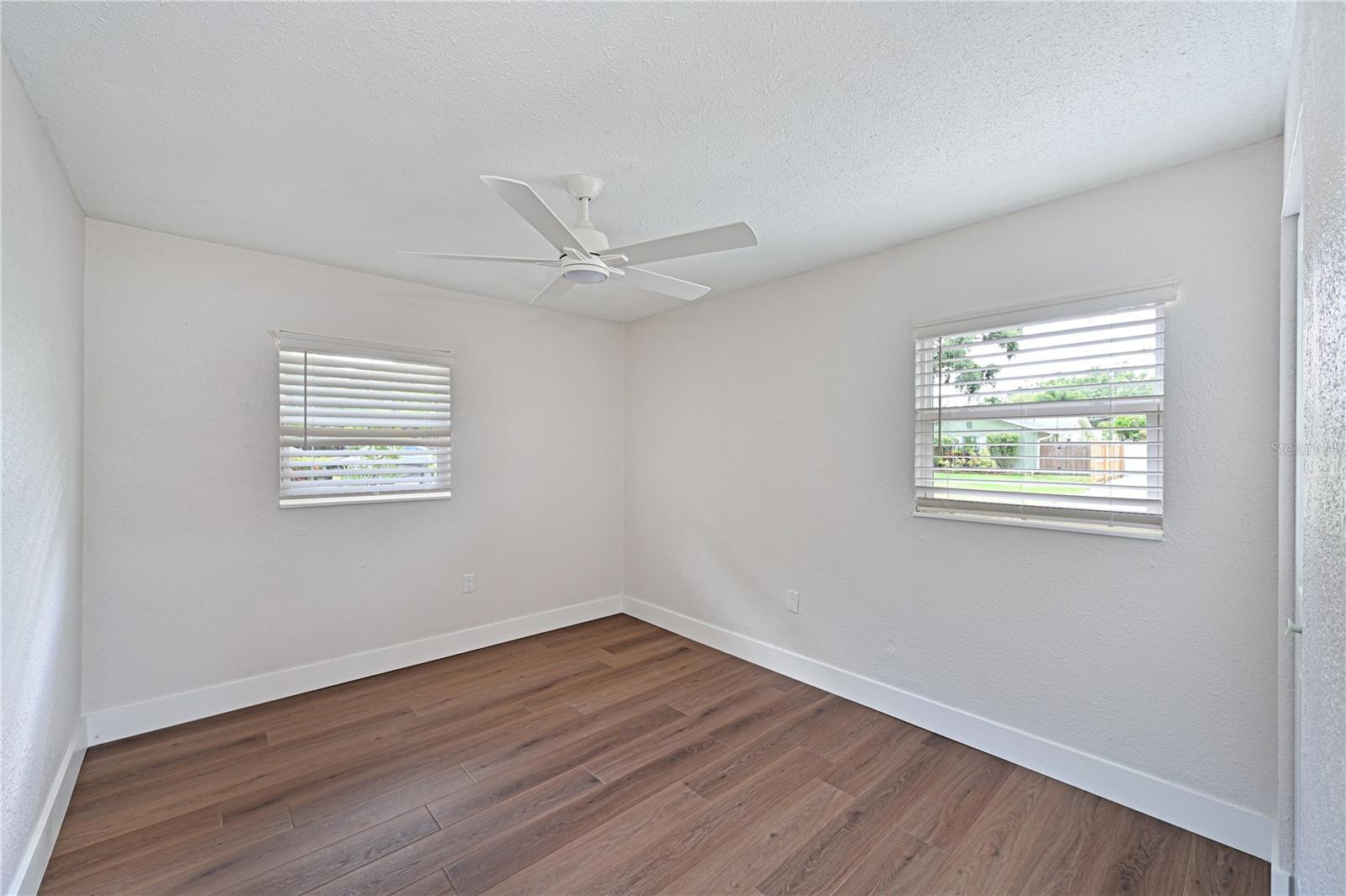 412 BAILEY RD, SARASOTA, FL, 34237