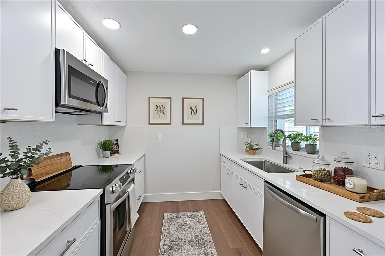 412 BAILEY RD, SARASOTA, FL, 34237