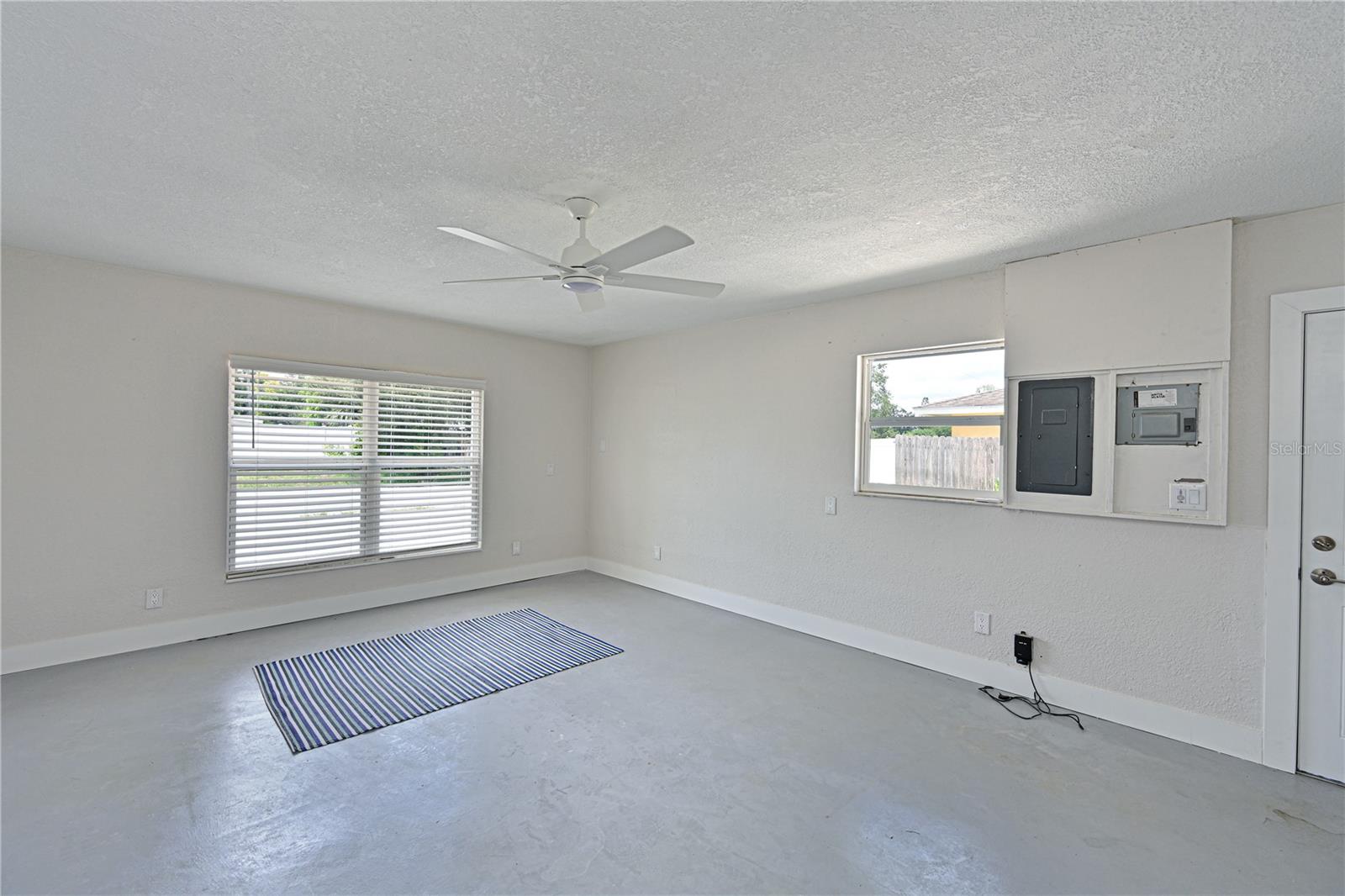 412 BAILEY RD, SARASOTA, FL, 34237