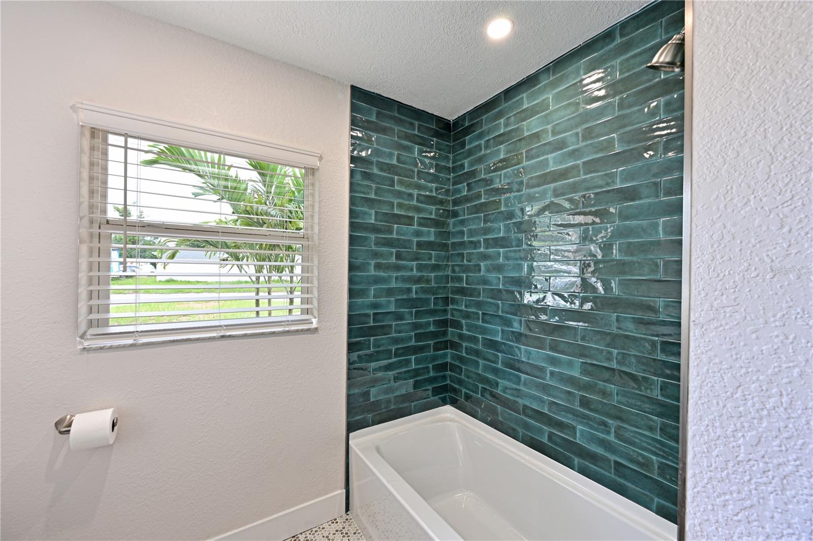 412 BAILEY RD, SARASOTA, FL, 34237