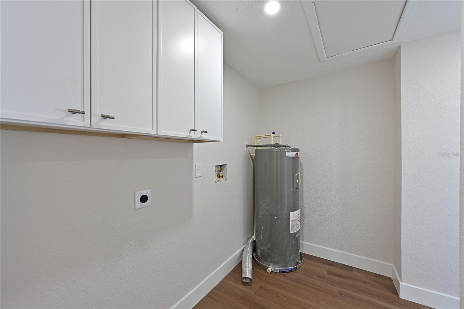 412 BAILEY RD, SARASOTA, FL, 34237