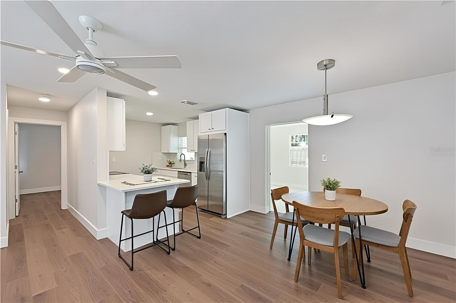 412 BAILEY RD, SARASOTA, FL, 34237