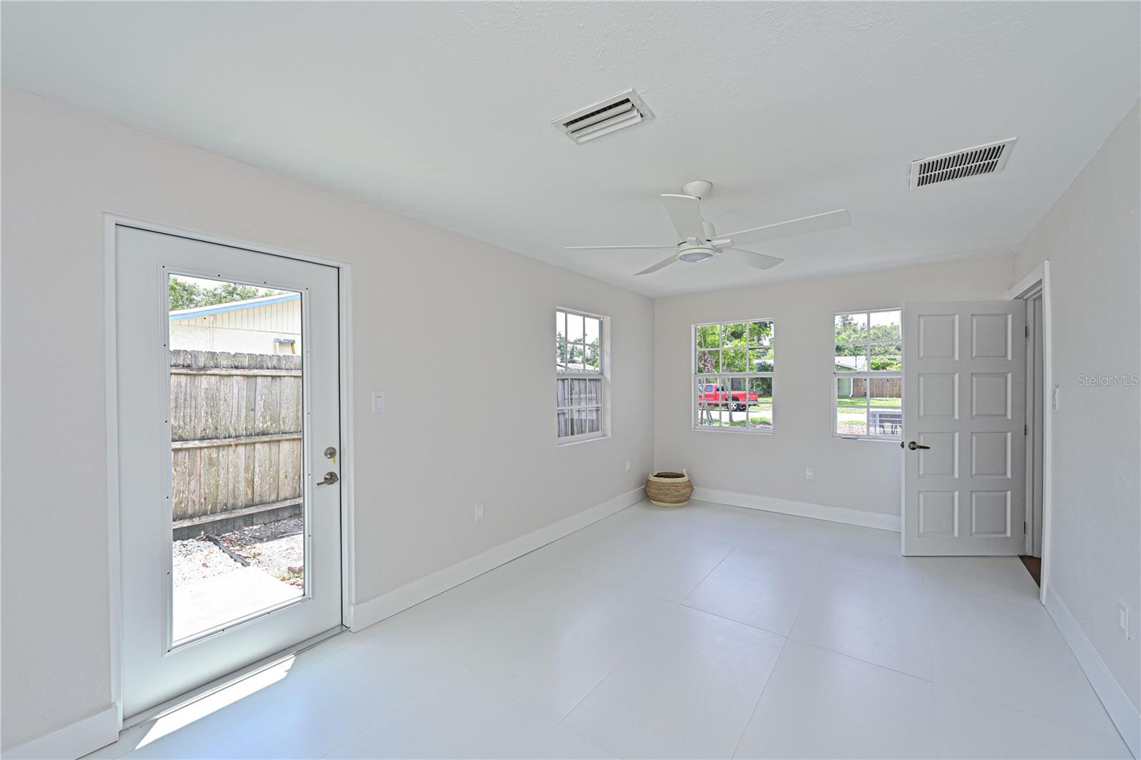 412 BAILEY RD, SARASOTA, FL, 34237