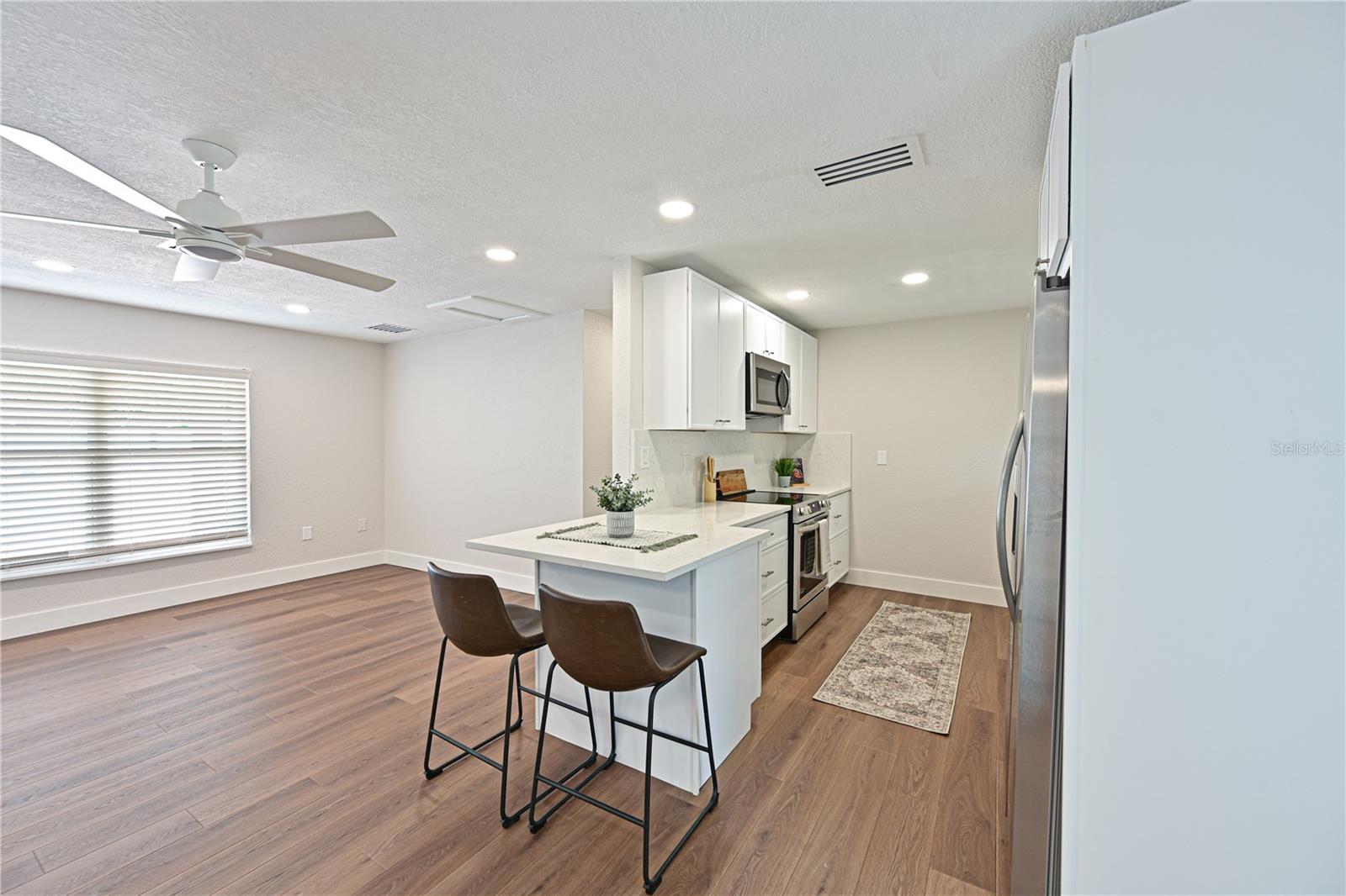 412 BAILEY RD, SARASOTA, FL, 34237