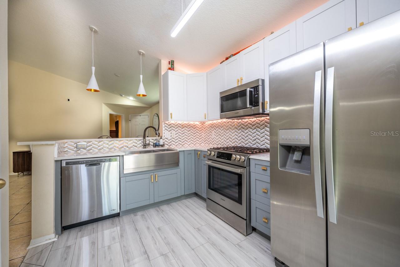 6641 SUMMER HAVEN DR, RIVERVIEW, FL, 33578