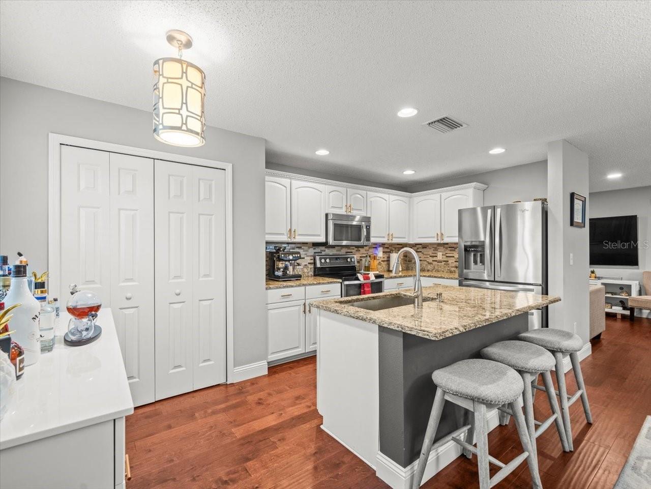 8511 EDGEWATER PLACE BLVD, TAMPA, FL, 33615