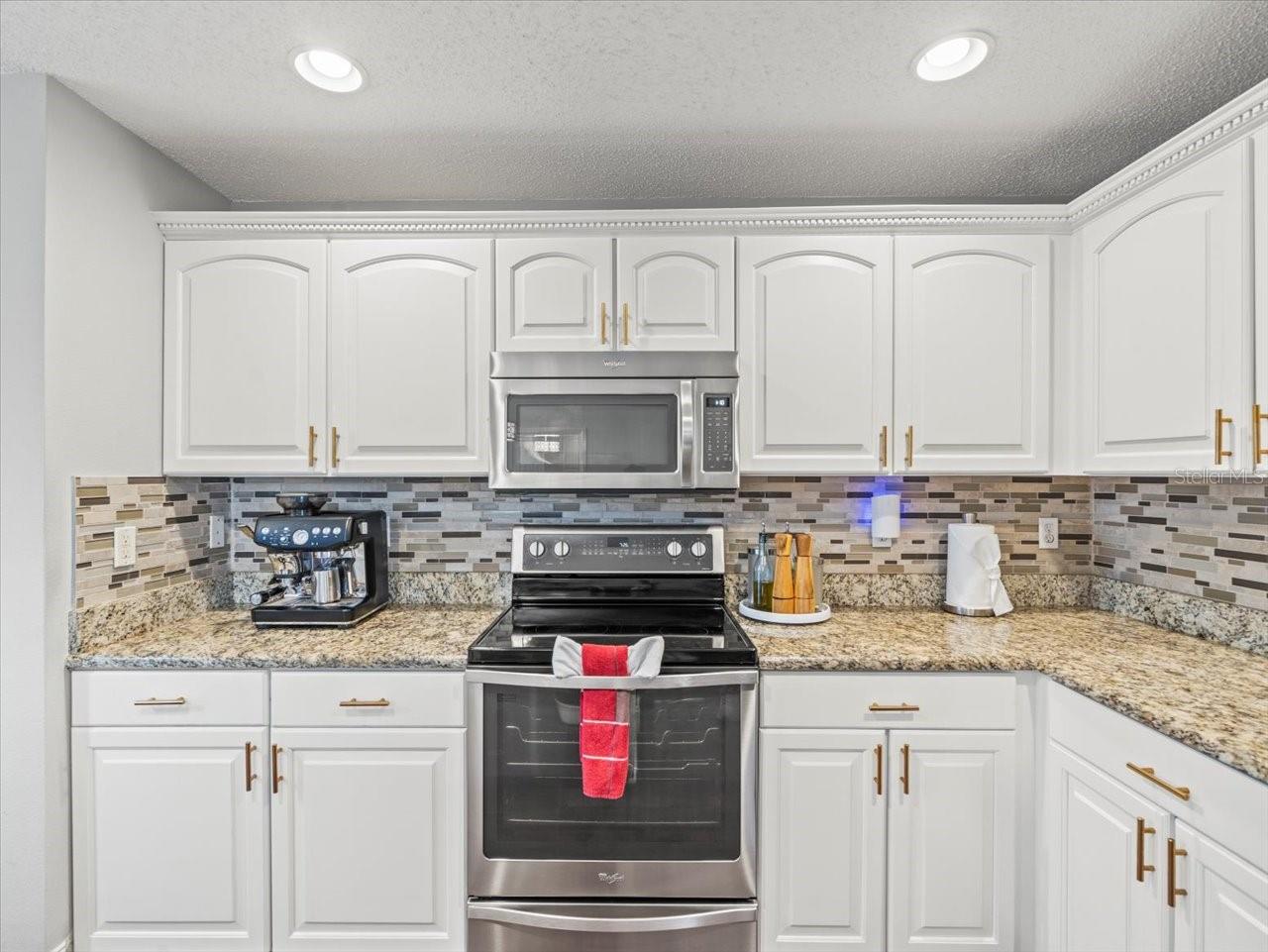 8511 EDGEWATER PLACE BLVD, TAMPA, FL, 33615