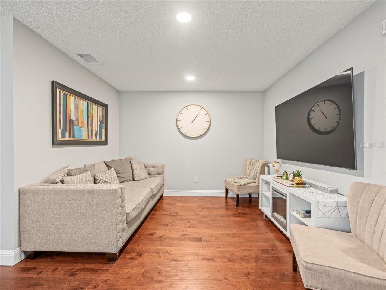 8511 EDGEWATER PLACE BLVD, TAMPA, FL, 33615