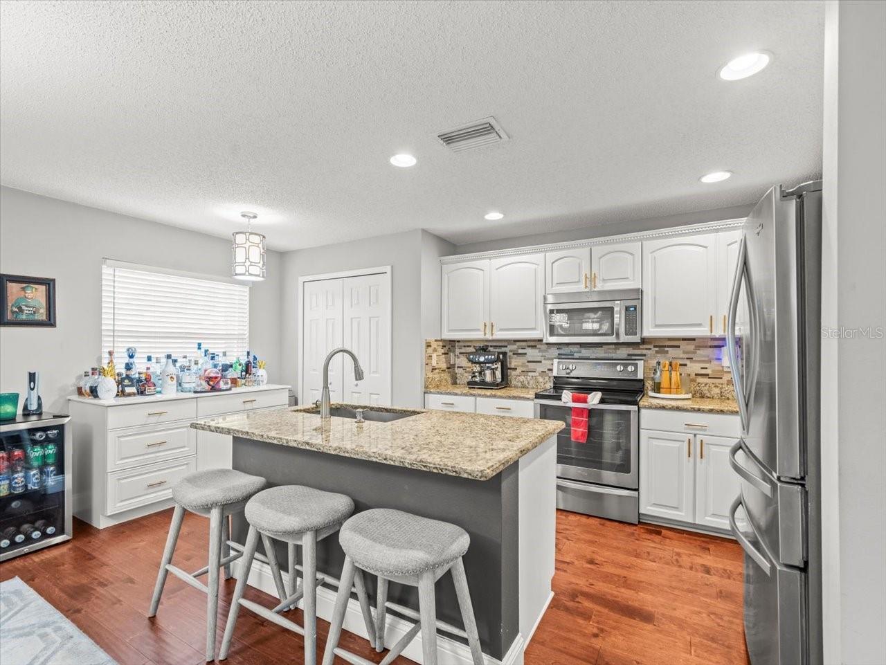 8511 EDGEWATER PLACE BLVD, TAMPA, FL, 33615