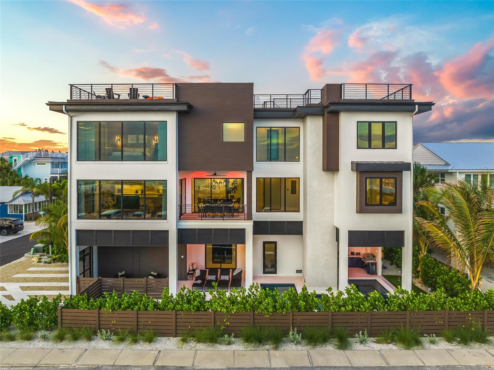 TB8418453 Property Photo