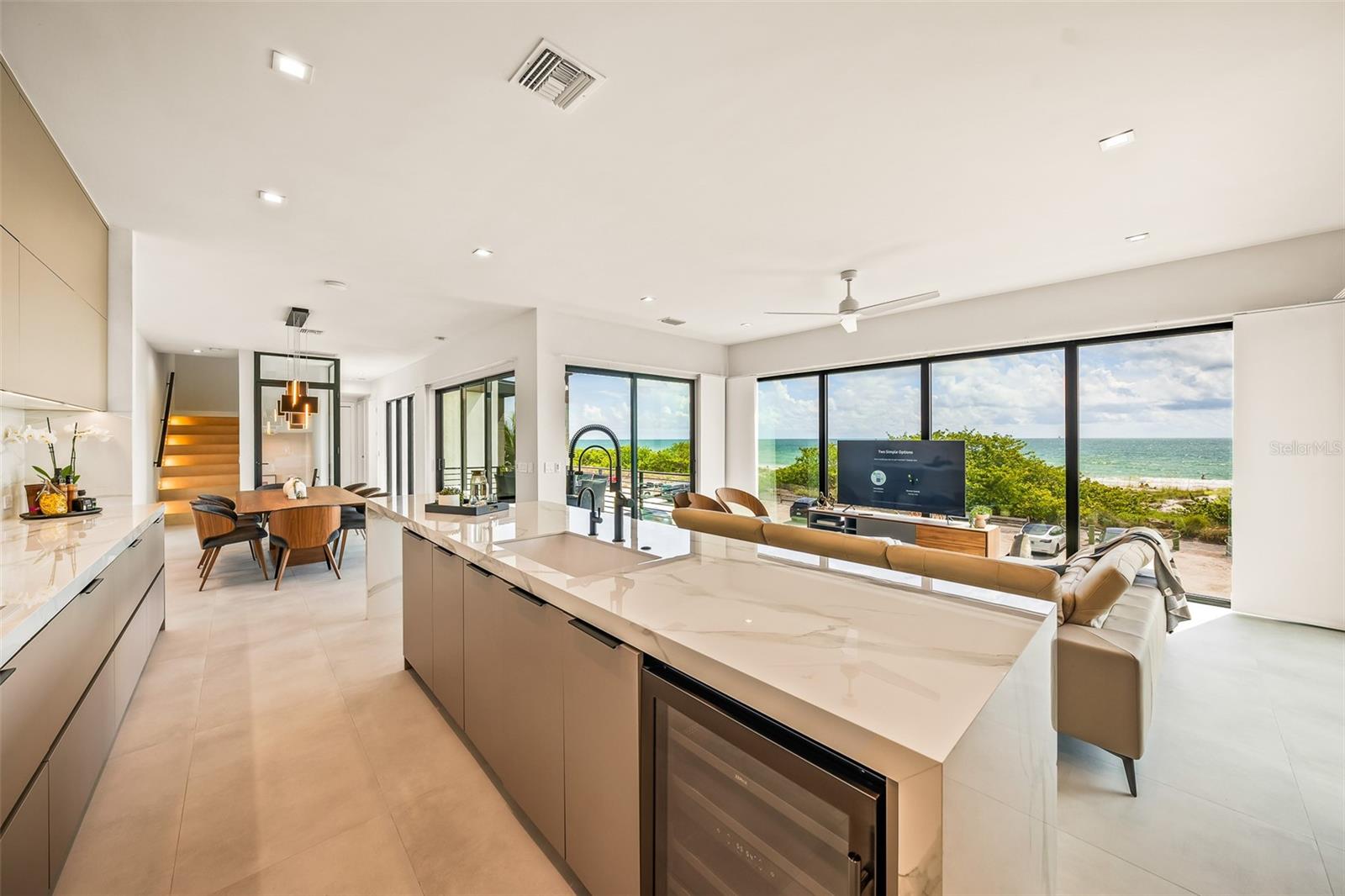 TB8418453 Property Photo