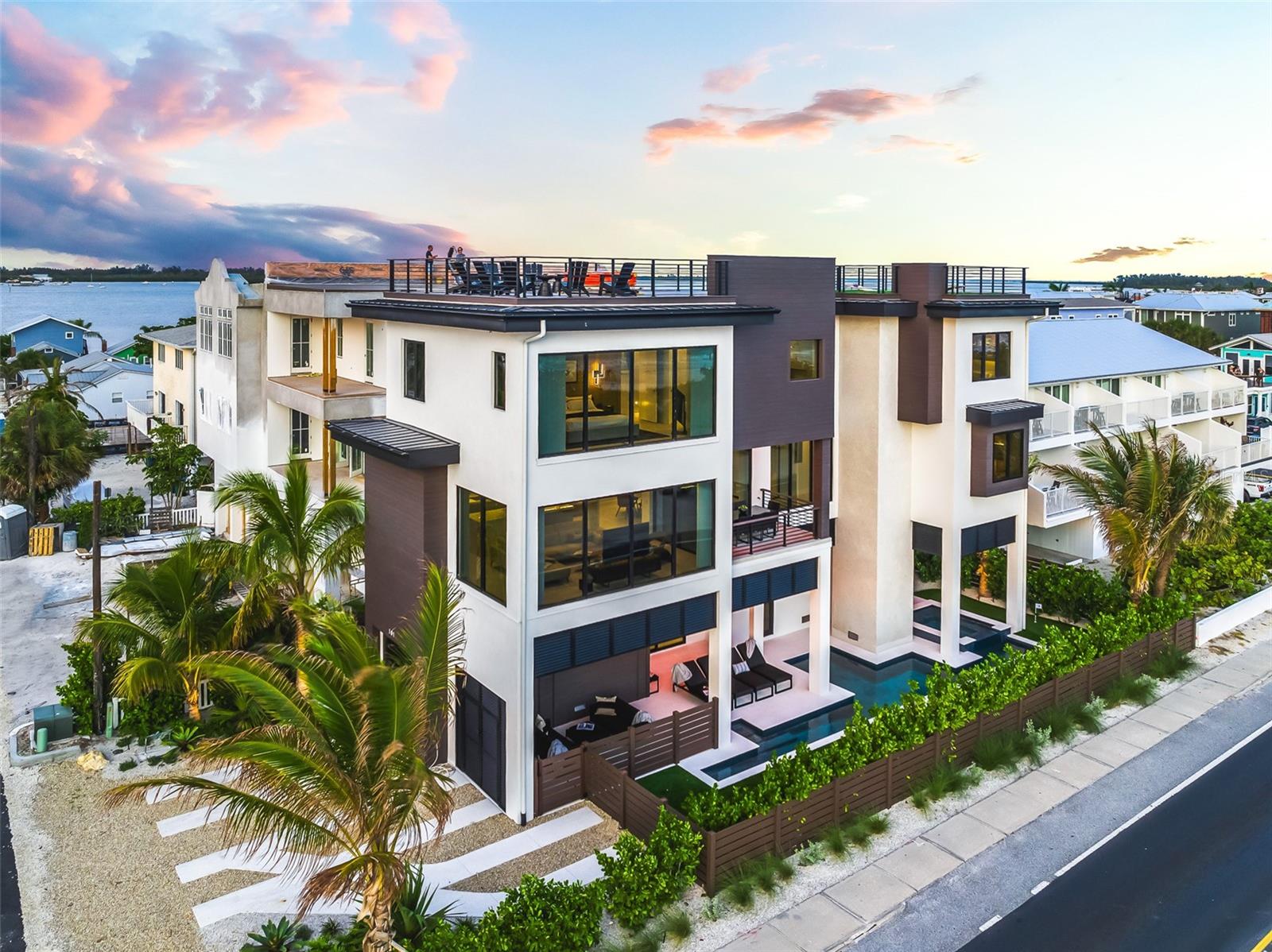 TB8418453 Property Photo