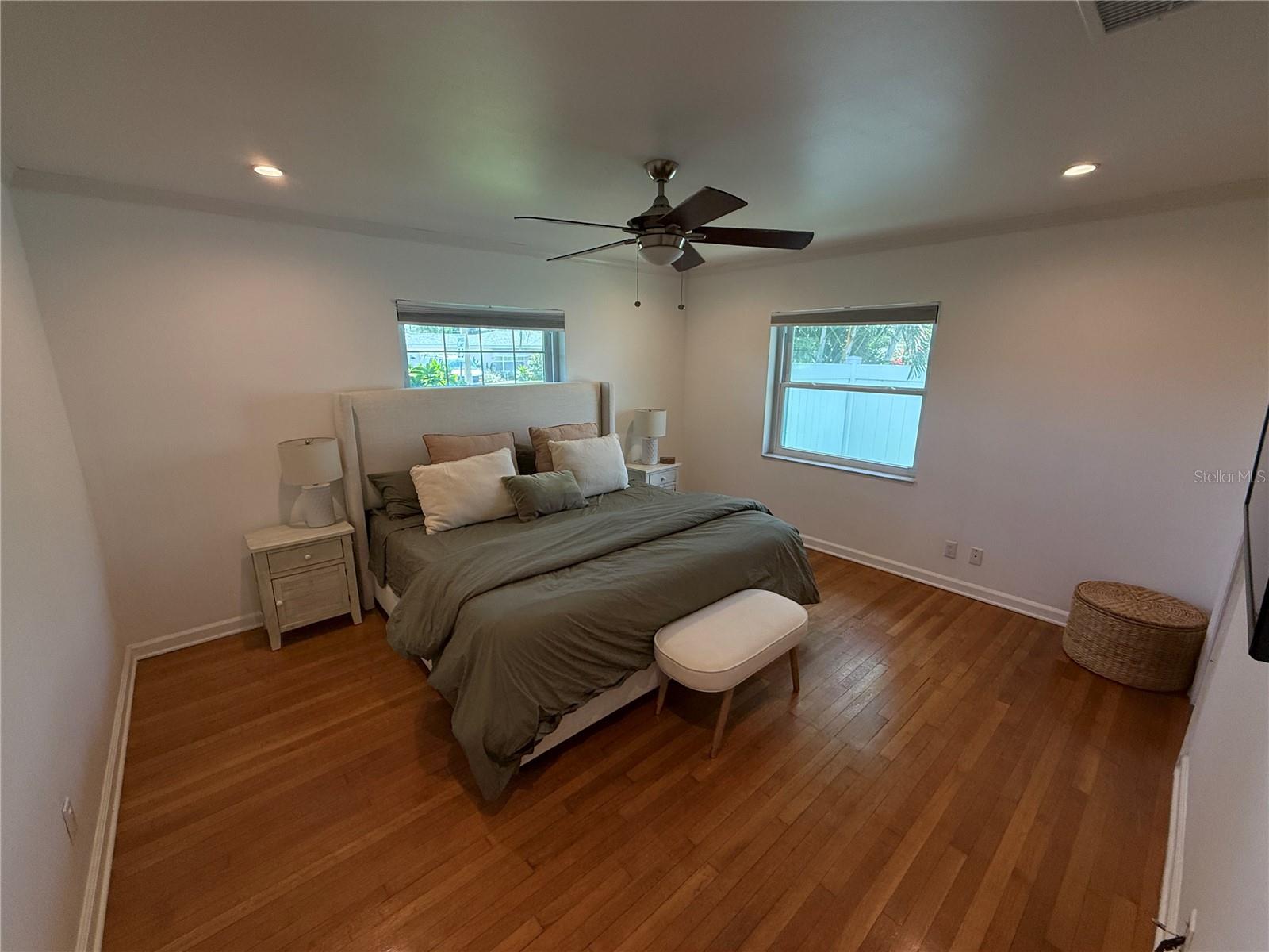 2315 SUNRISE DR SE, ST PETERSBURG, FL, 33705