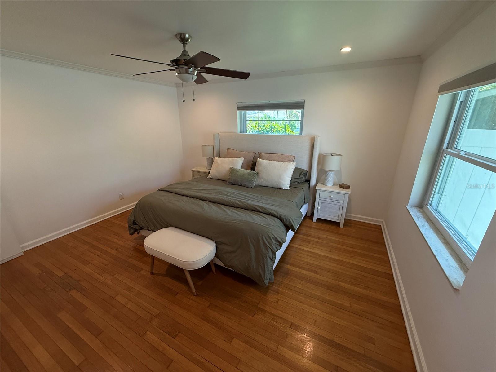 2315 SUNRISE DR SE, ST PETERSBURG, FL, 33705