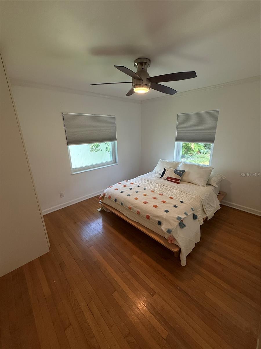 2315 SUNRISE DR SE, ST PETERSBURG, FL, 33705