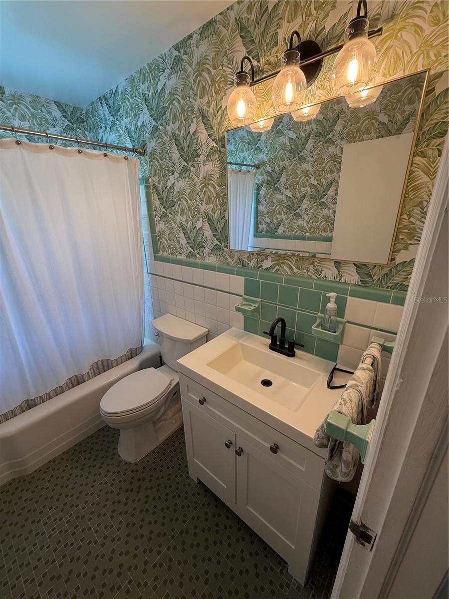 2315 SUNRISE DR SE, ST PETERSBURG, FL, 33705