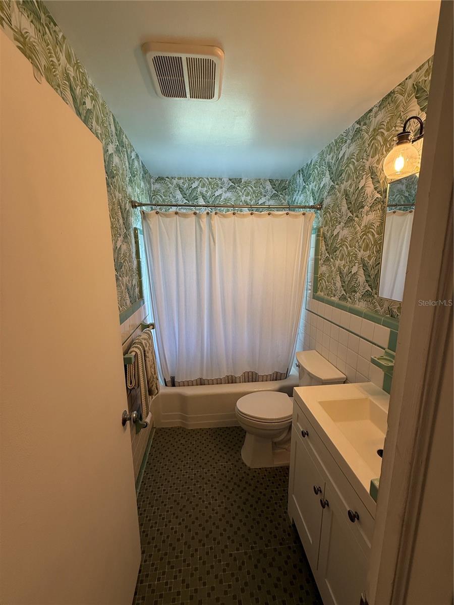 2315 SUNRISE DR SE, ST PETERSBURG, FL, 33705