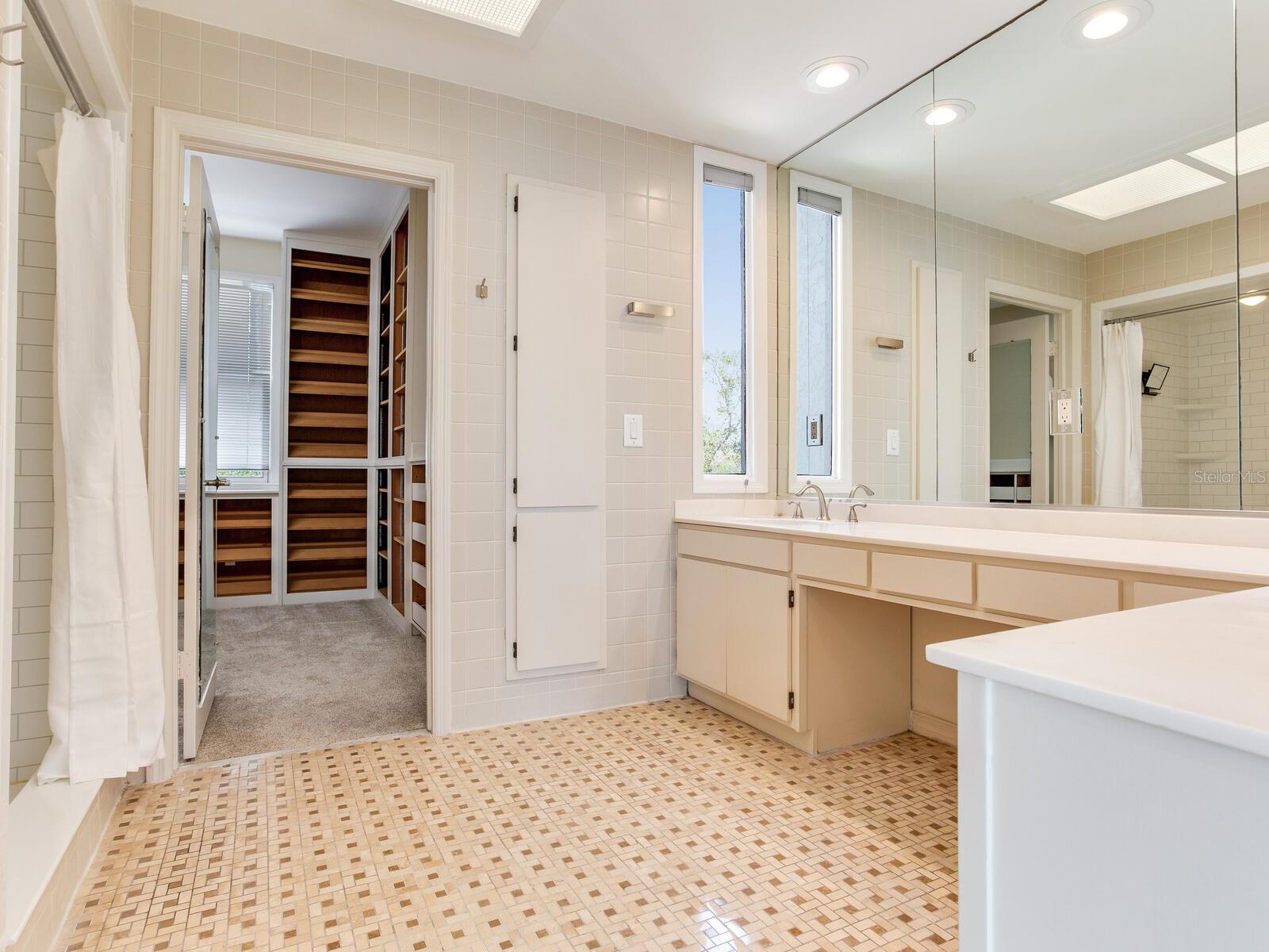 5010 BAYSHORE BLVD #7, TAMPA, FL, 33611