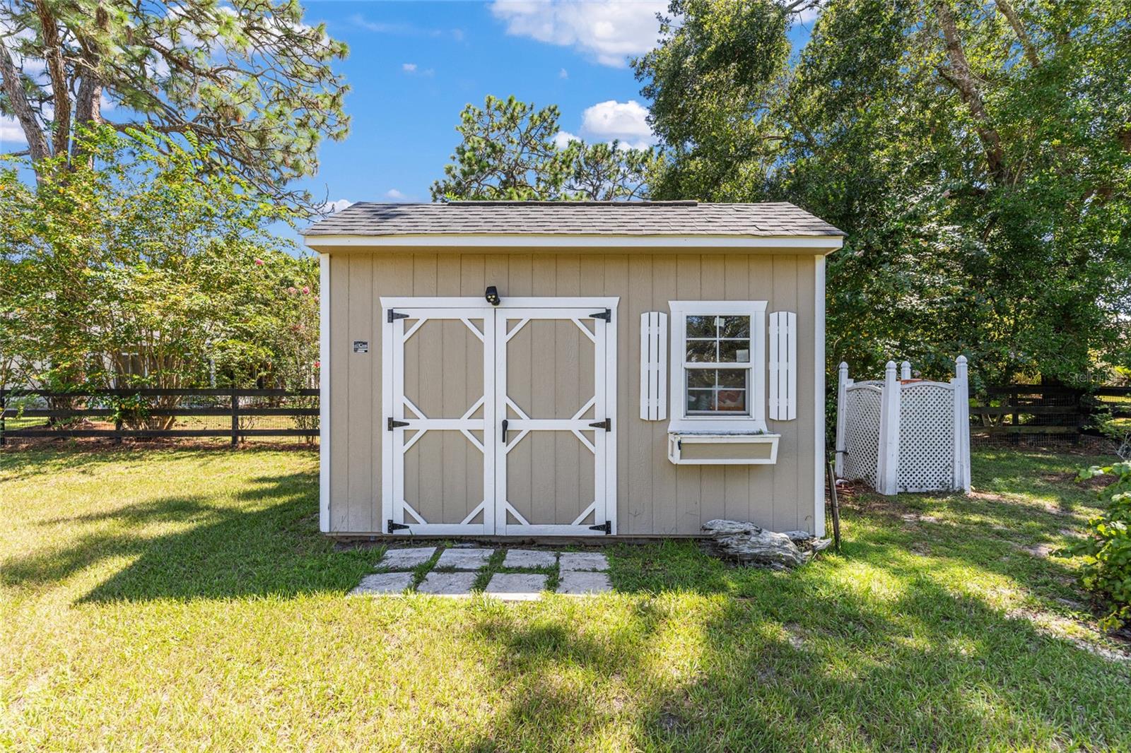 5634 NE 61ST AVENUE RD, SILVER SPRINGS, FL, 34488