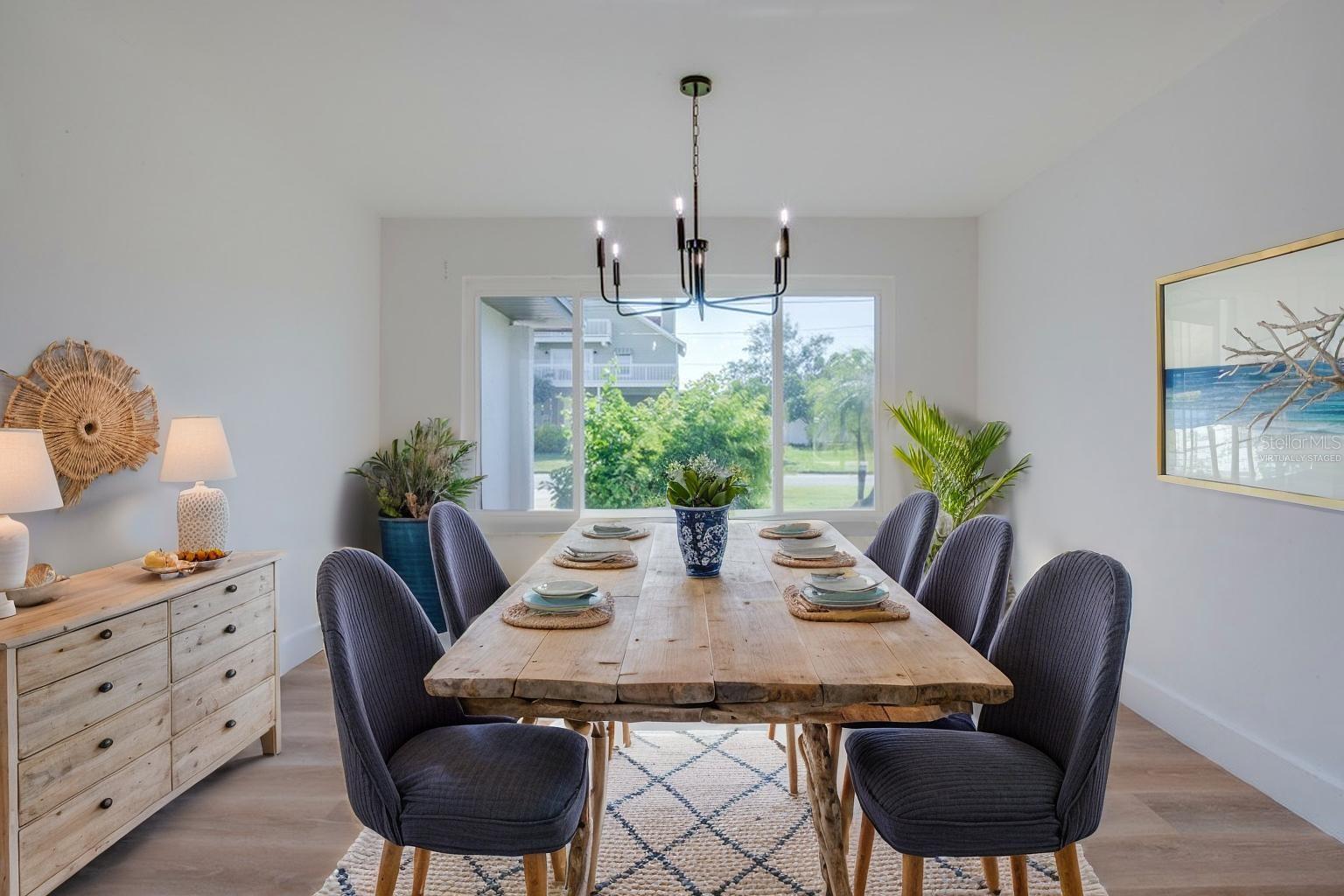 4098 BEACH DR SE, ST PETERSBURG, FL, 33705