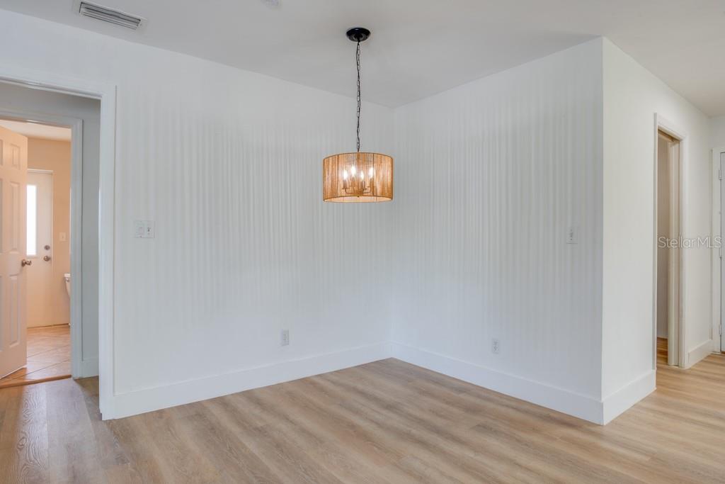 4098 BEACH DR SE, ST PETERSBURG, FL, 33705