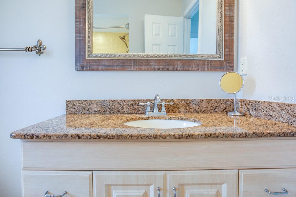 4098 BEACH DR SE, ST PETERSBURG, FL, 33705