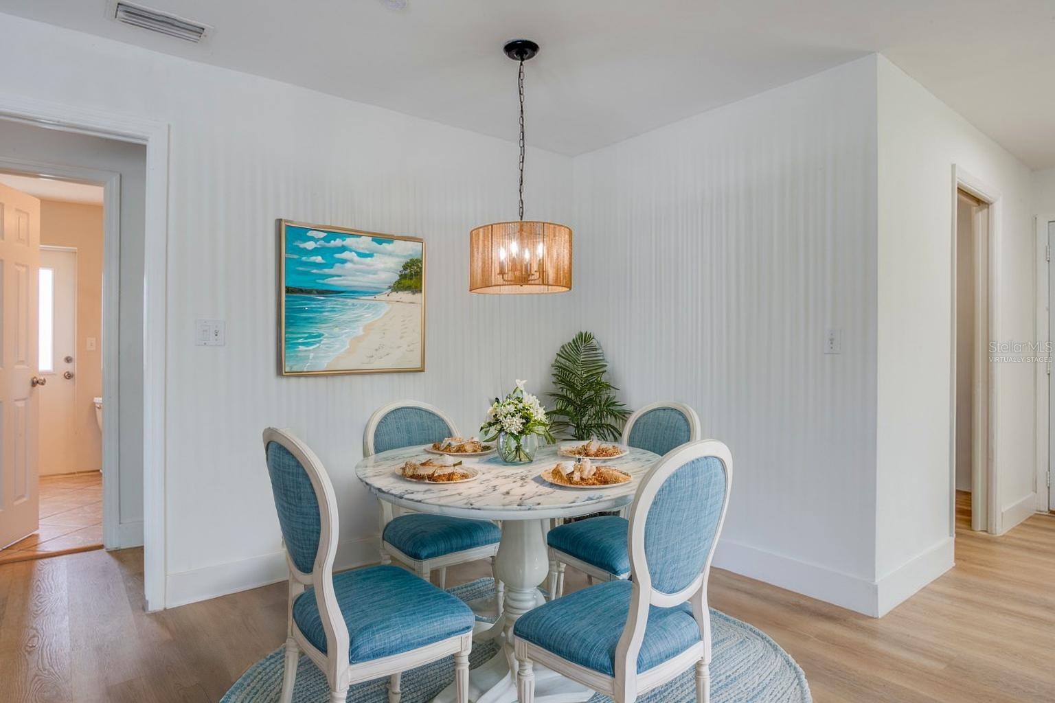 4098 BEACH DR SE, ST PETERSBURG, FL, 33705