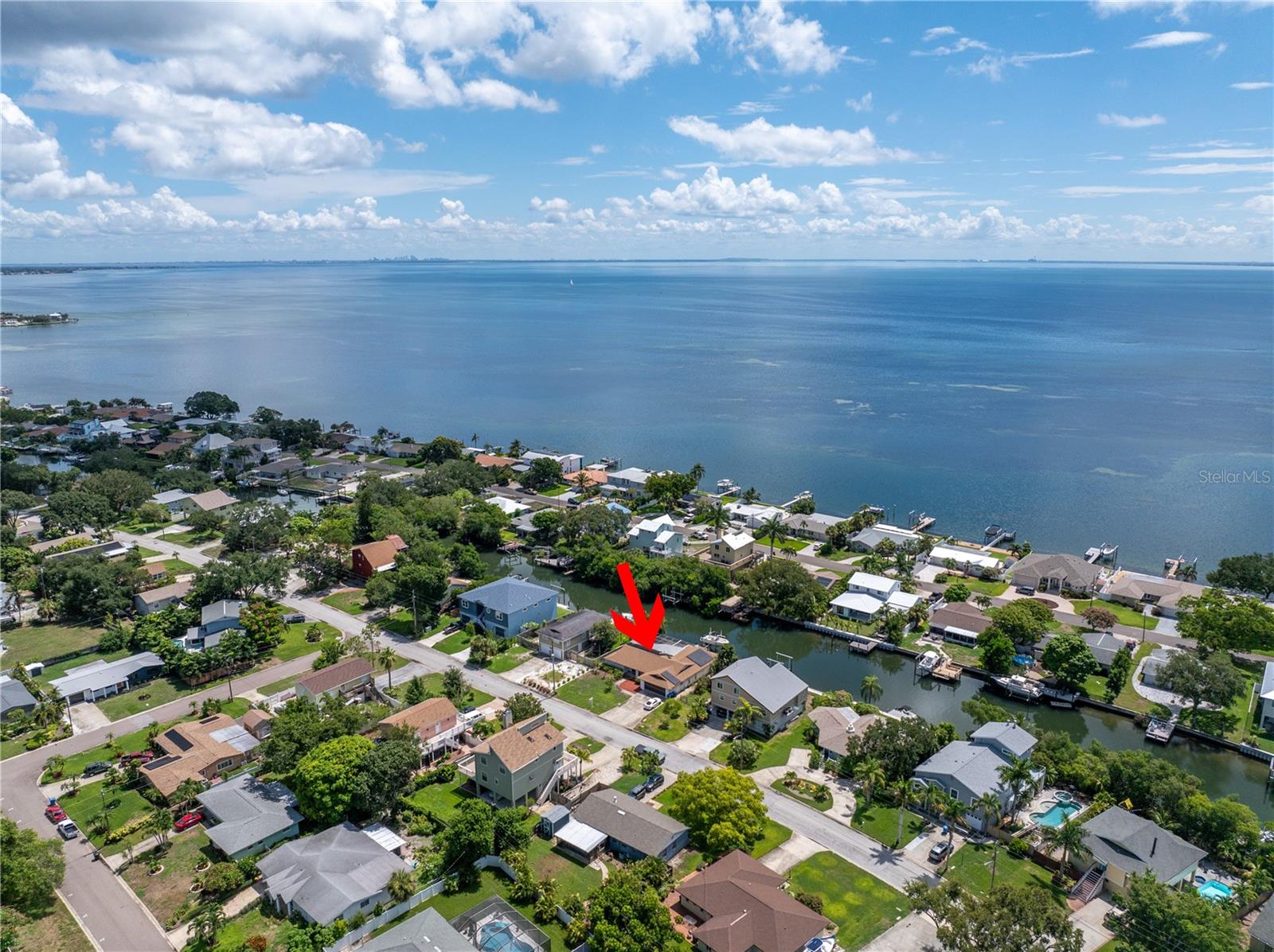 4098 BEACH DR SE, ST PETERSBURG, FL, 33705