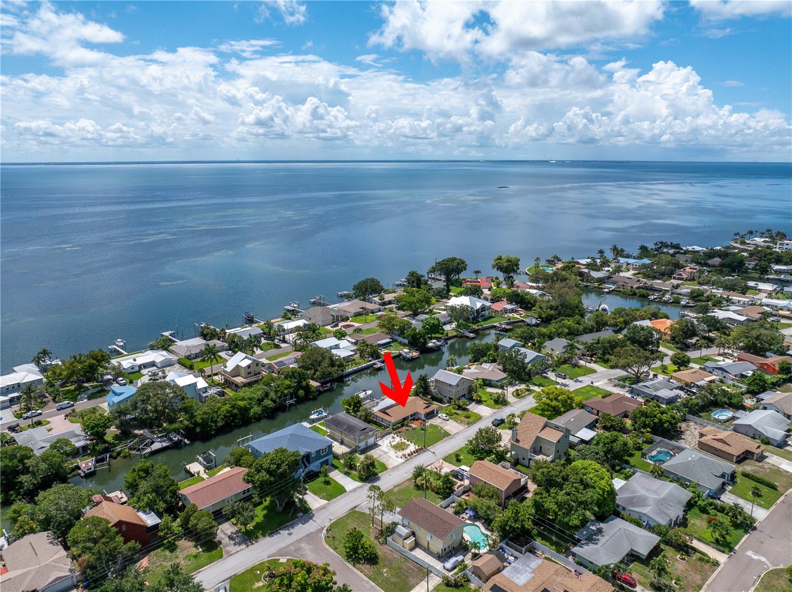 4098 BEACH DR SE, ST PETERSBURG, FL, 33705
