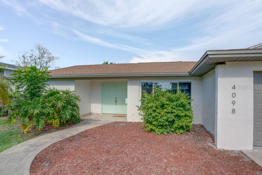 4098 BEACH DR SE, ST PETERSBURG, FL, 33705