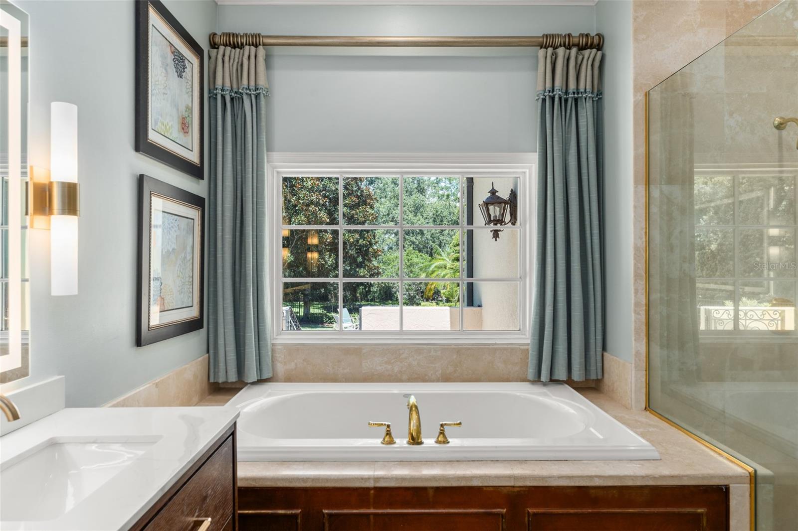 O6336655 Property Photo