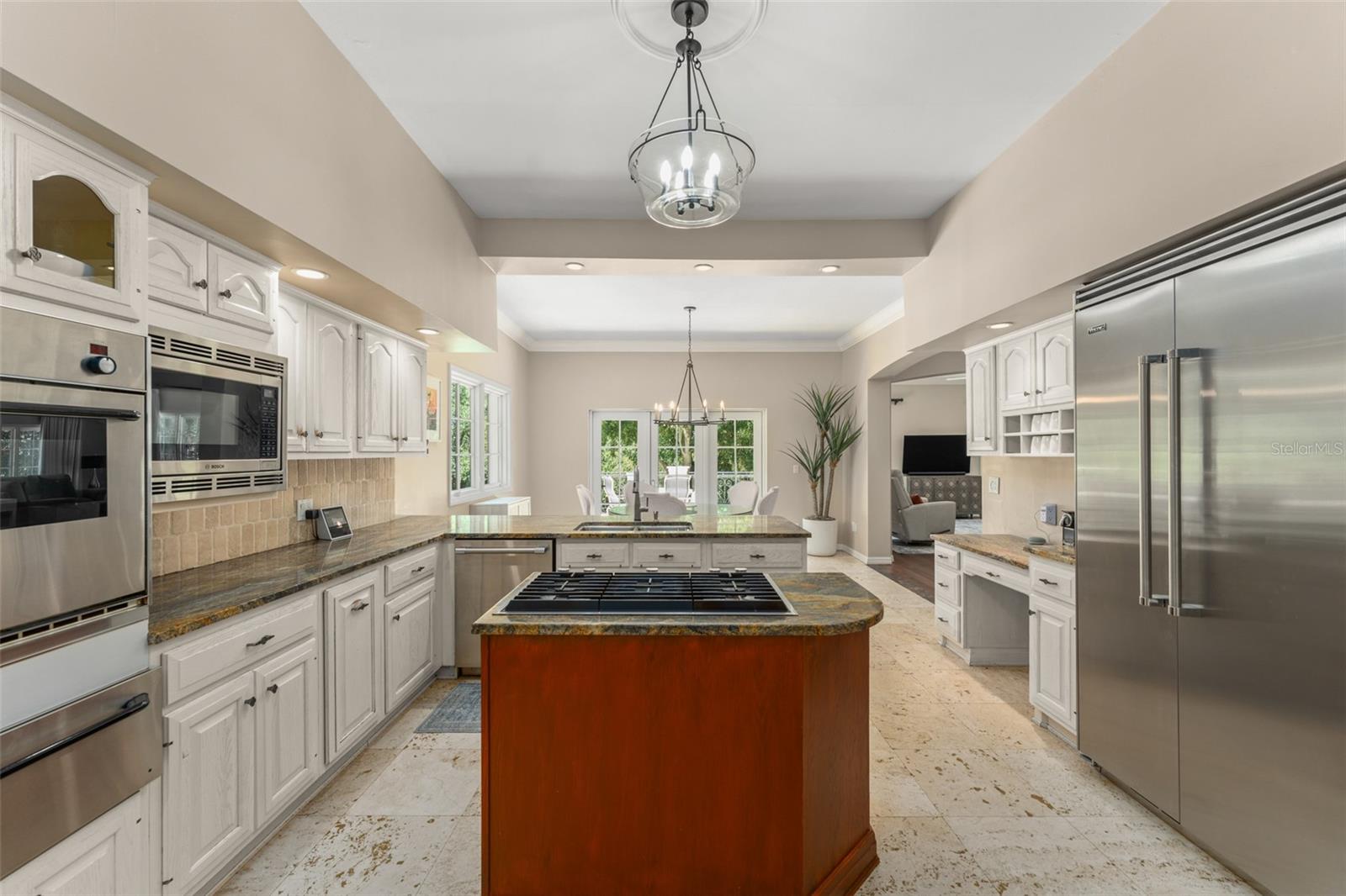 O6336655 Property Photo