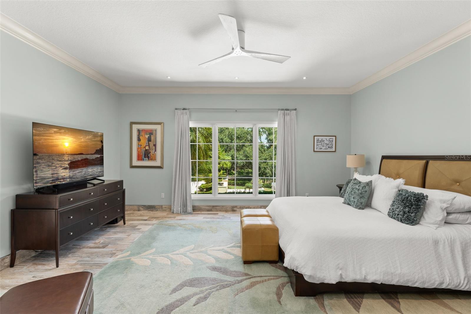 O6336655 Property Photo