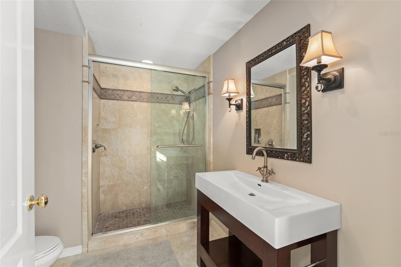 O6336655 Property Photo