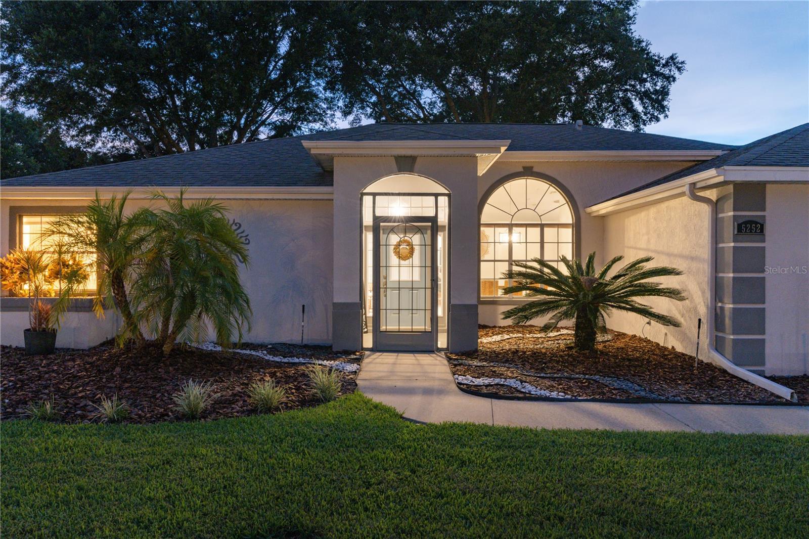 5252 GROVE MNR, LADY LAKE, FL, 32159