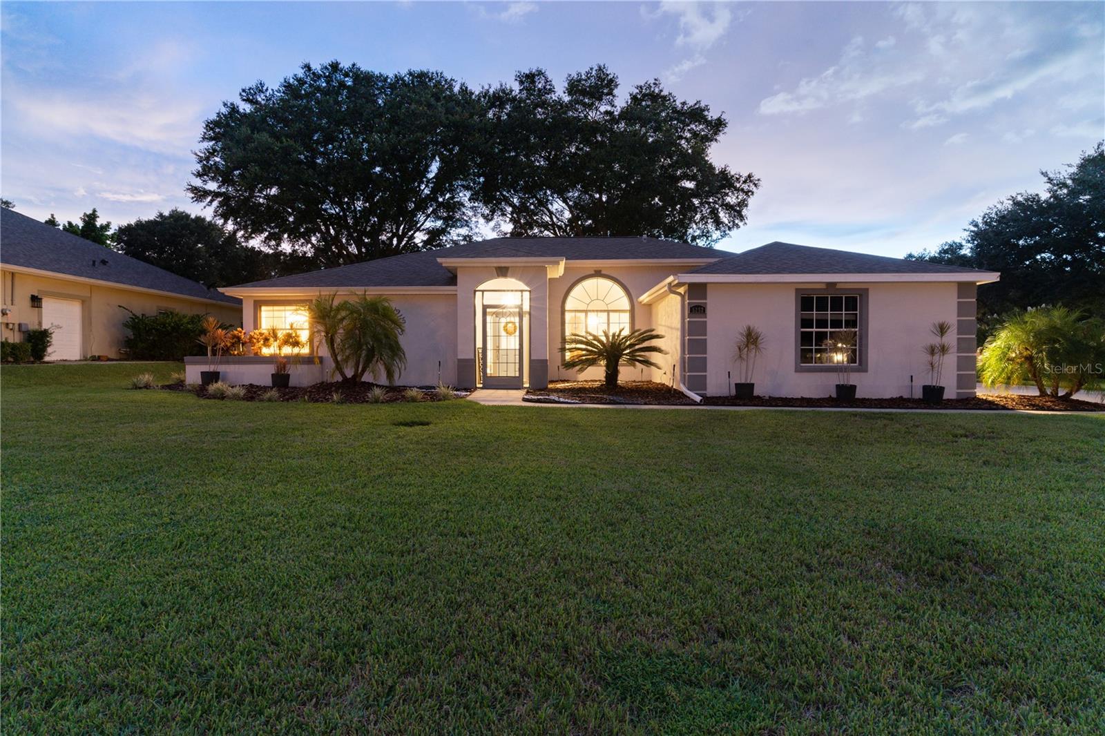 5252 GROVE MNR, LADY LAKE, FL, 32159