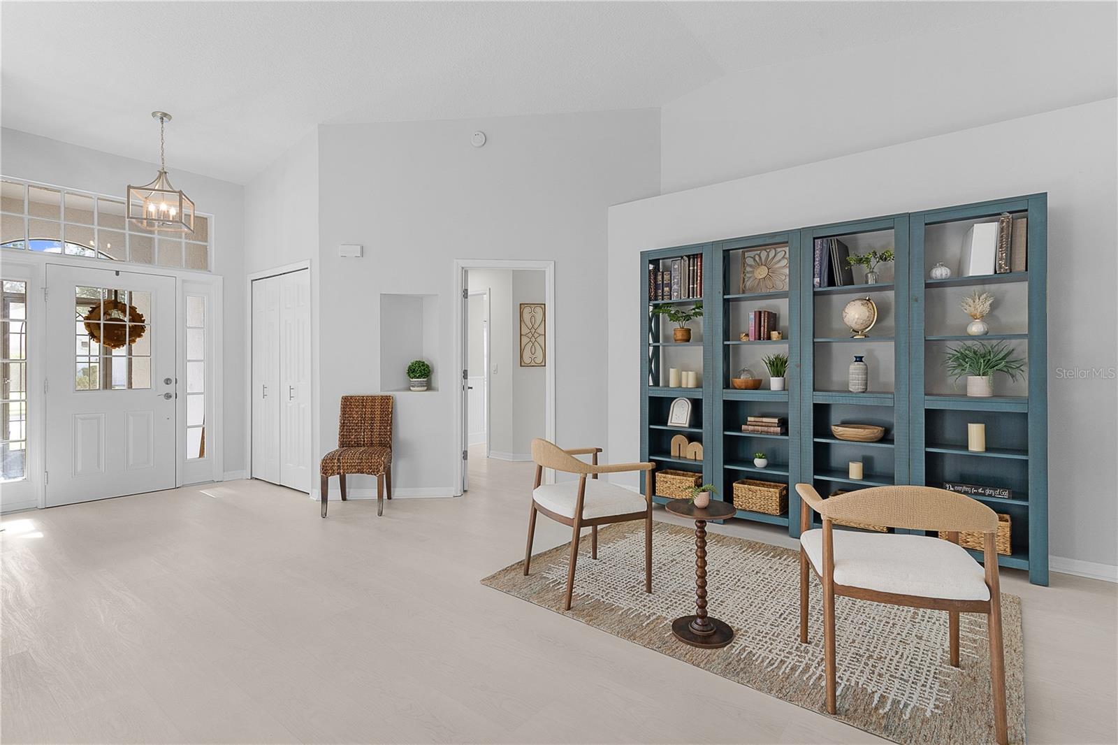 5252 GROVE MNR, LADY LAKE, FL, 32159