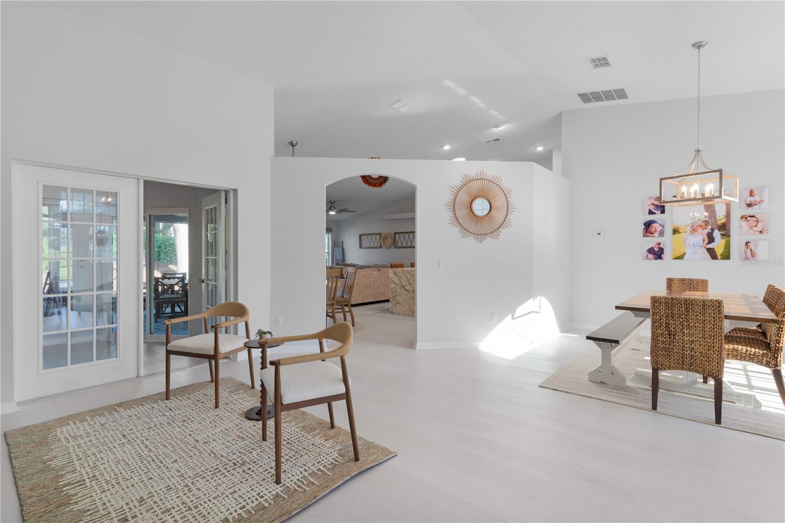 5252 GROVE MNR, LADY LAKE, FL, 32159