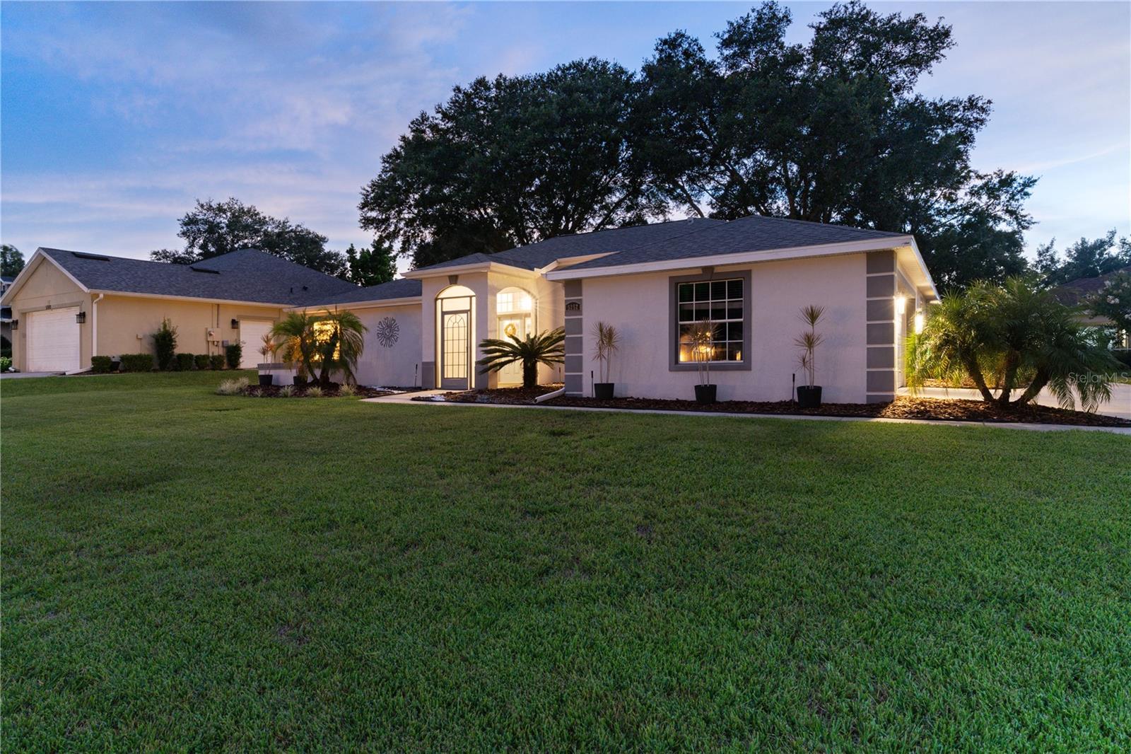 5252 GROVE MNR, LADY LAKE, FL, 32159