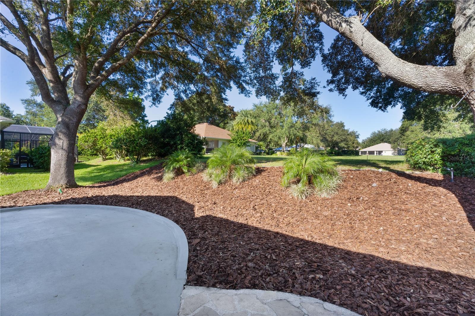 5252 GROVE MNR, LADY LAKE, FL, 32159