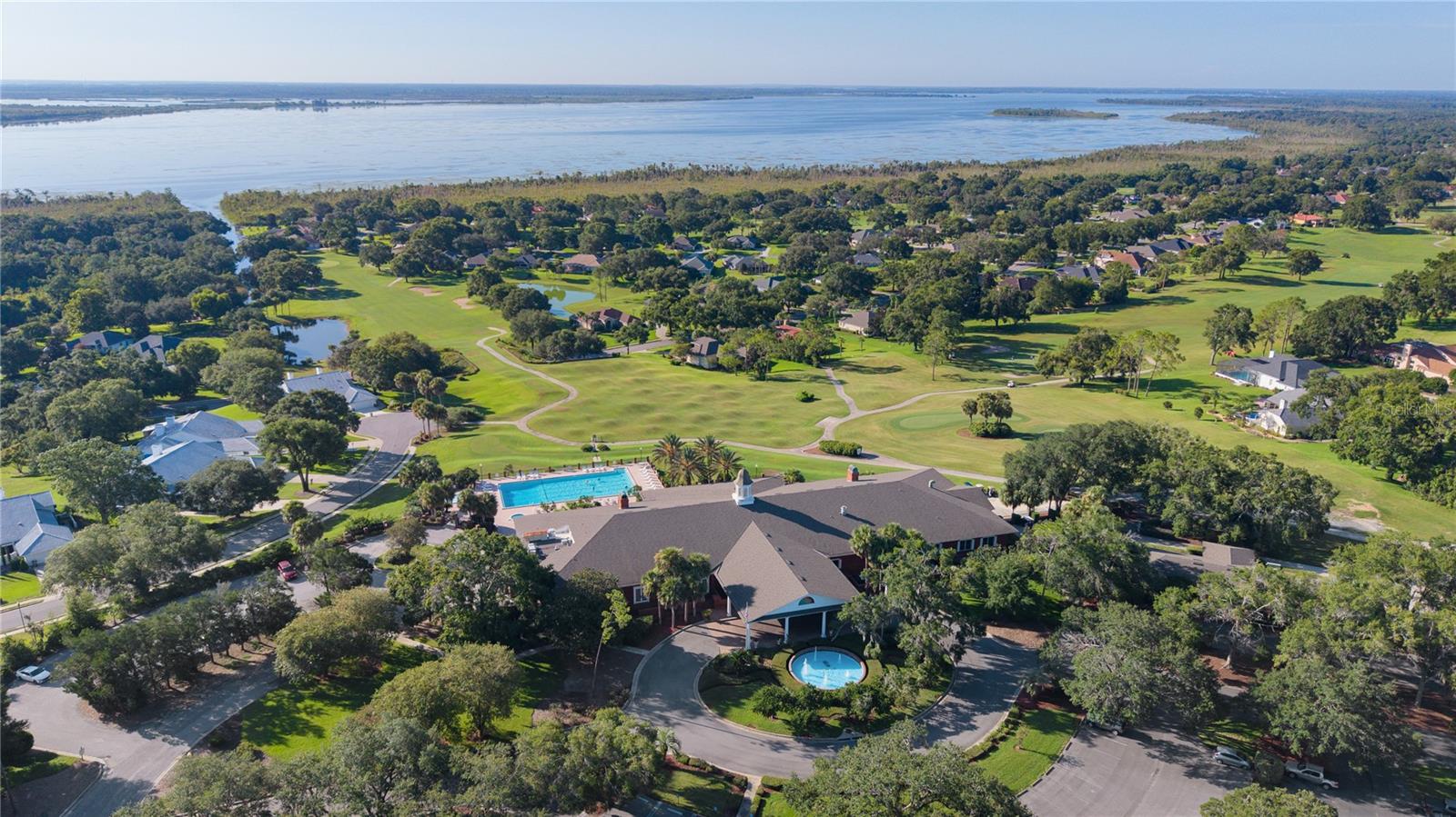 5252 GROVE MNR, LADY LAKE, FL, 32159