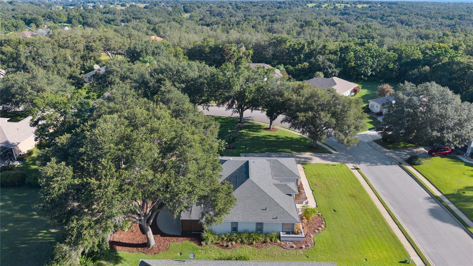 5252 GROVE MNR, LADY LAKE, FL, 32159