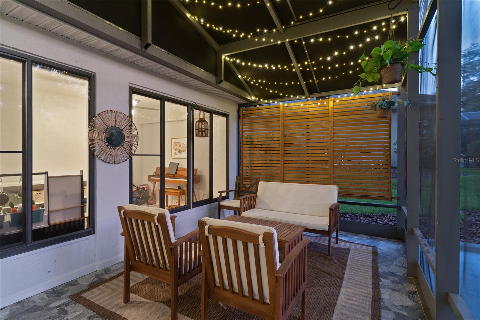 5252 GROVE MNR, LADY LAKE, FL, 32159