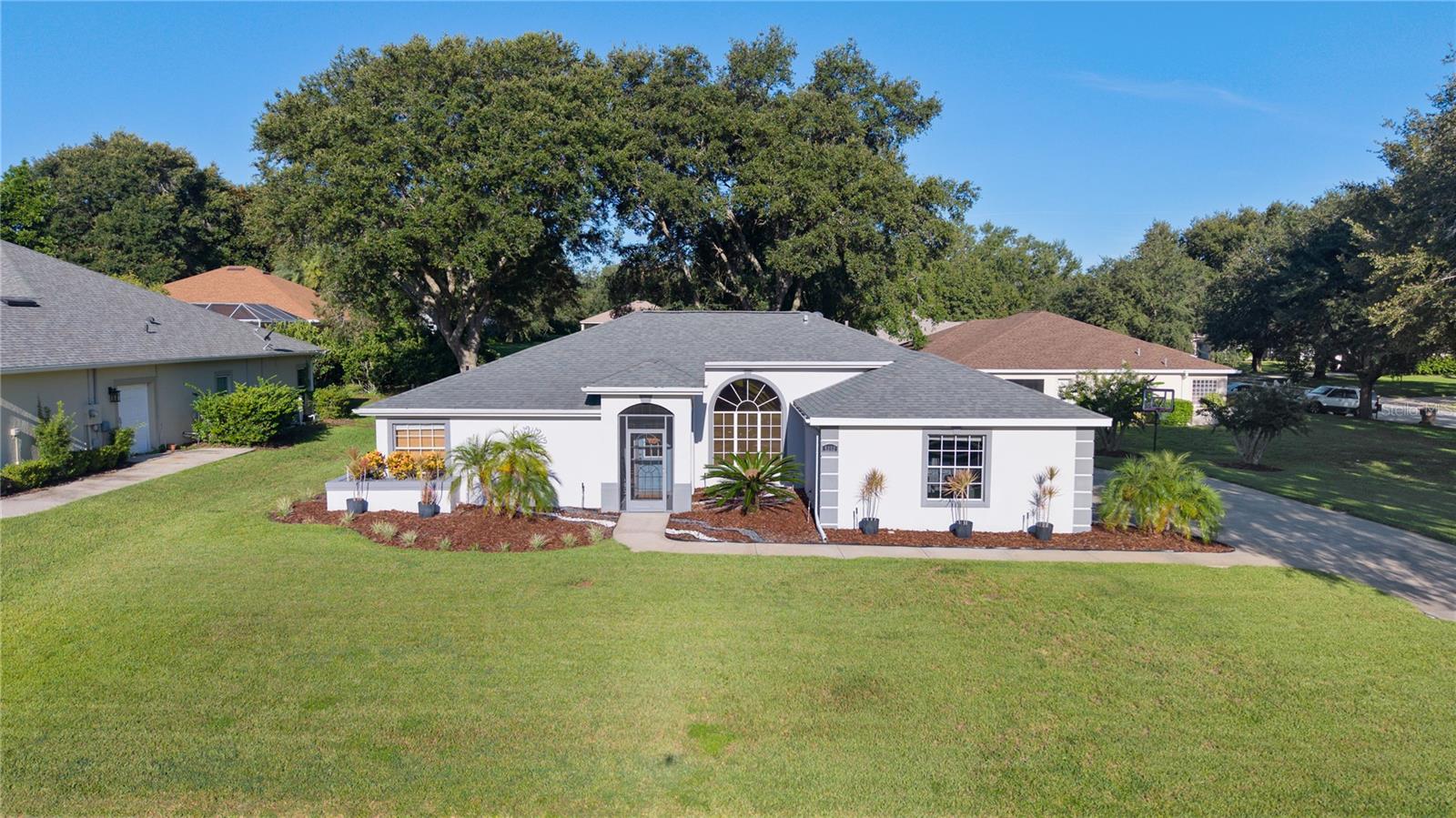 5252 GROVE MNR, LADY LAKE, FL, 32159