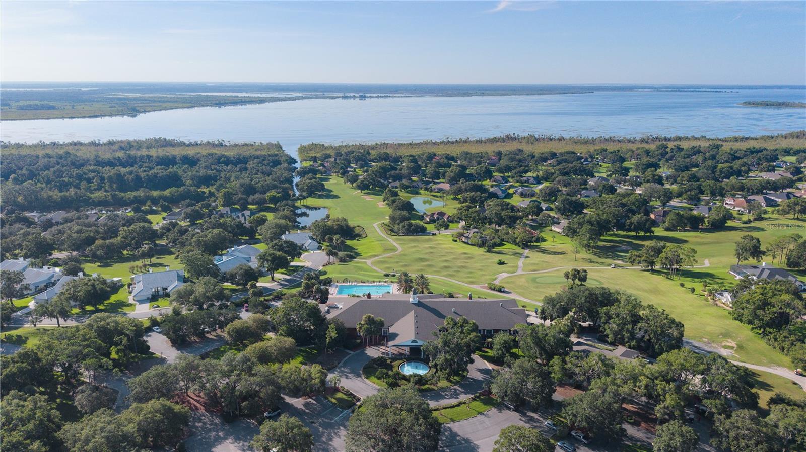 5252 GROVE MNR, LADY LAKE, FL, 32159