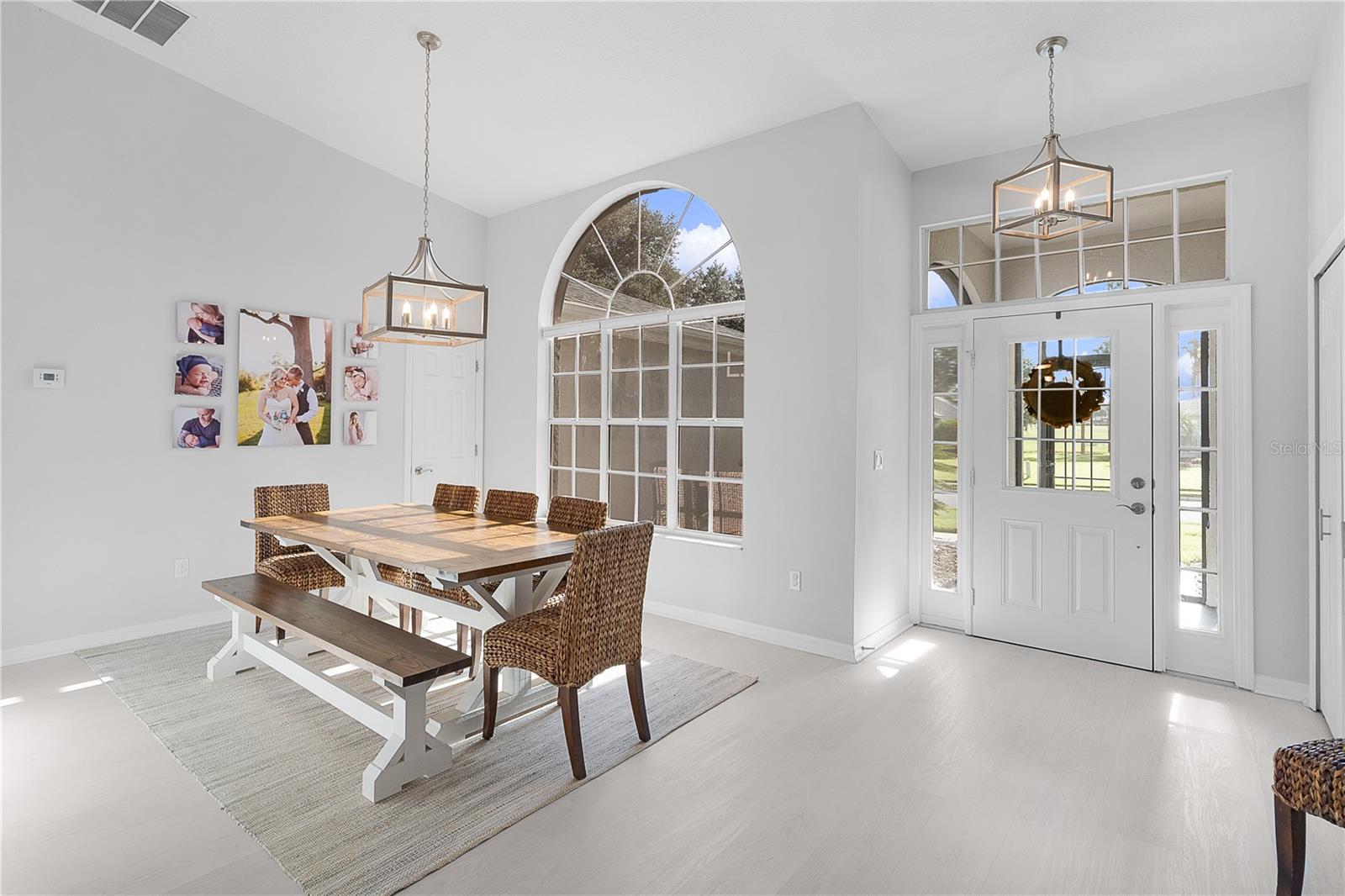 5252 GROVE MNR, LADY LAKE, FL, 32159