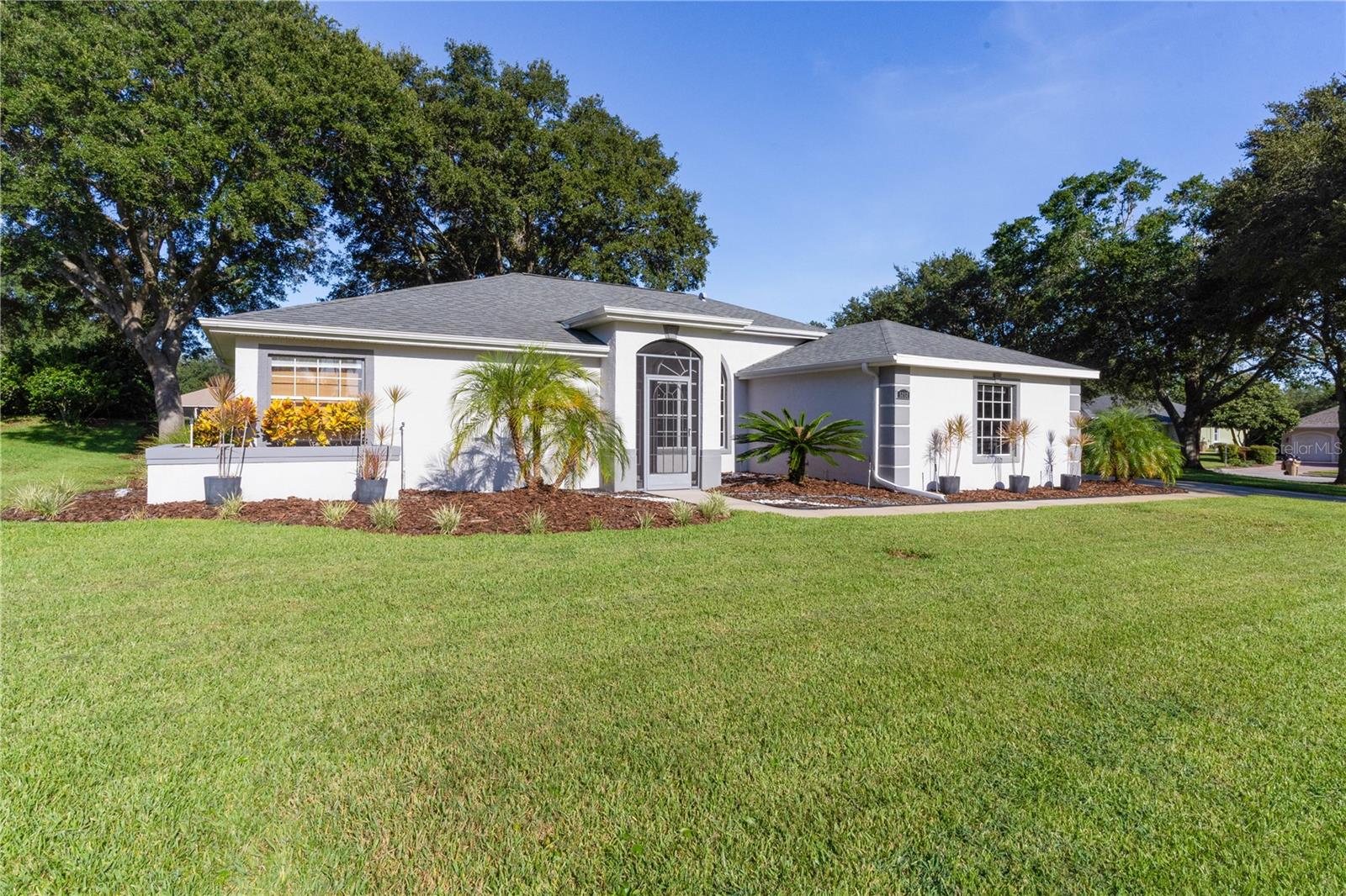 5252 GROVE MNR, LADY LAKE, FL, 32159